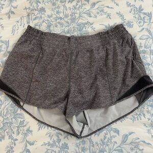 Lululemon Hotty Hot Shorts 2 inch